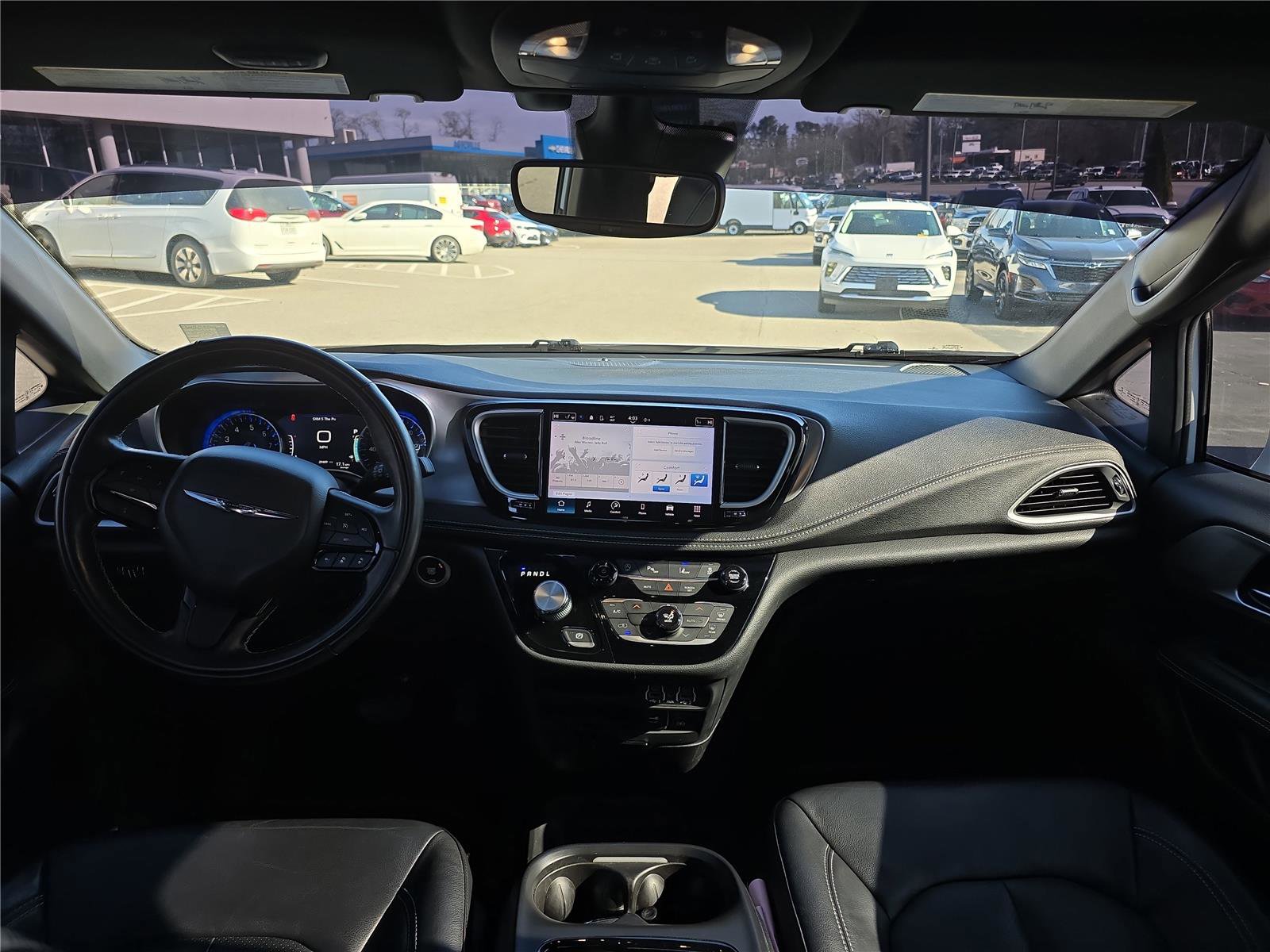 Used 2022 Chrysler Pacifica Touring-L w/ S Appearance Package image 18