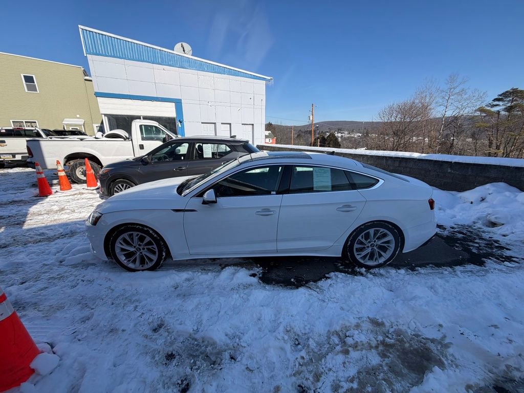 Used 2022 Audi A5 2.0T Premium w/ Convenience Package image 2