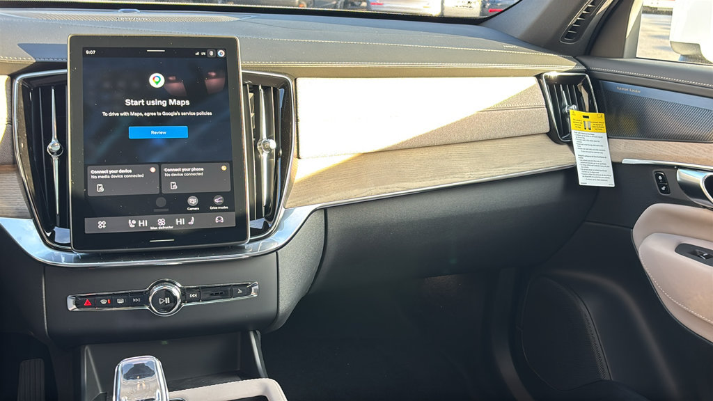 New 2027 Volvo XC90 B6 Plus AWD/4WD image 8