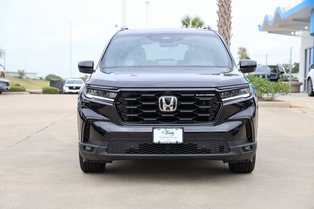 New 2025 Honda Pilot Black Edition image 2