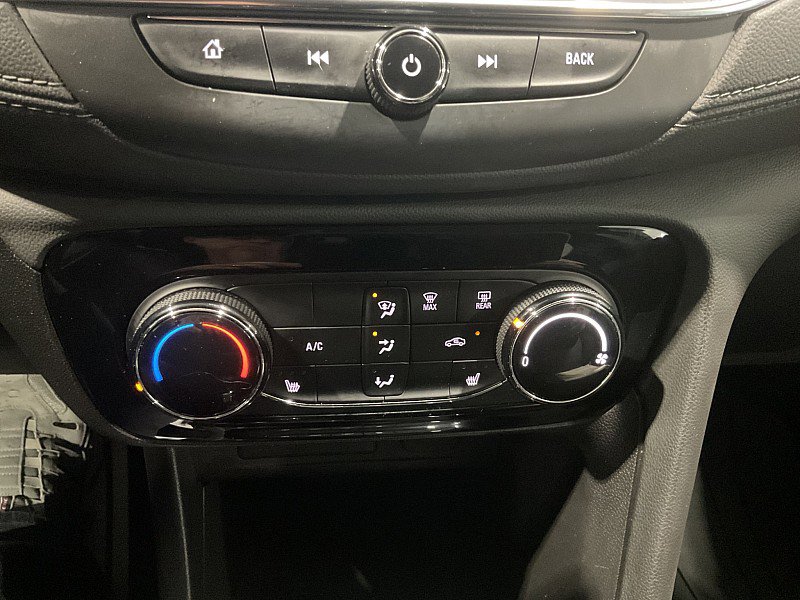 Used 2023 Buick Encore GX Preferred w/ Cold Weather Comfort Package image 18