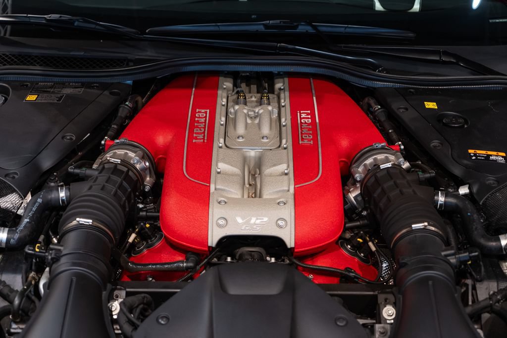 Certified 2021 Ferrari 812 GTS RWD image 19
