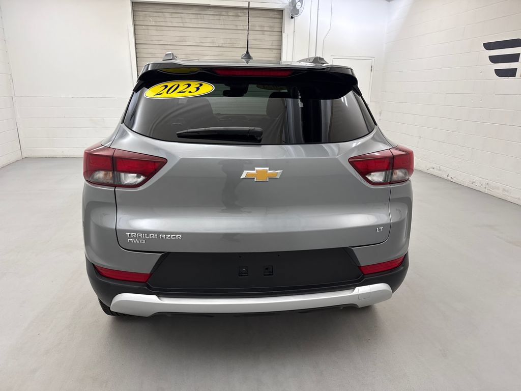 Used 2023 Chevrolet TrailBlazer LT w/ Convenience Package AWD/4WD image 4