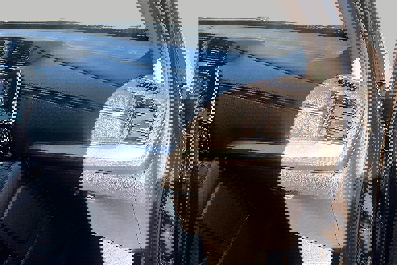 Used 2019 Honda CR-V LX image 15