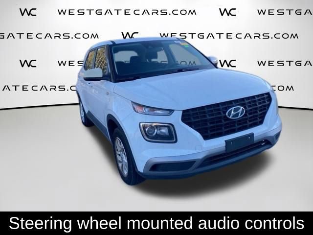 Used 2021 Hyundai Venue SE image 5
