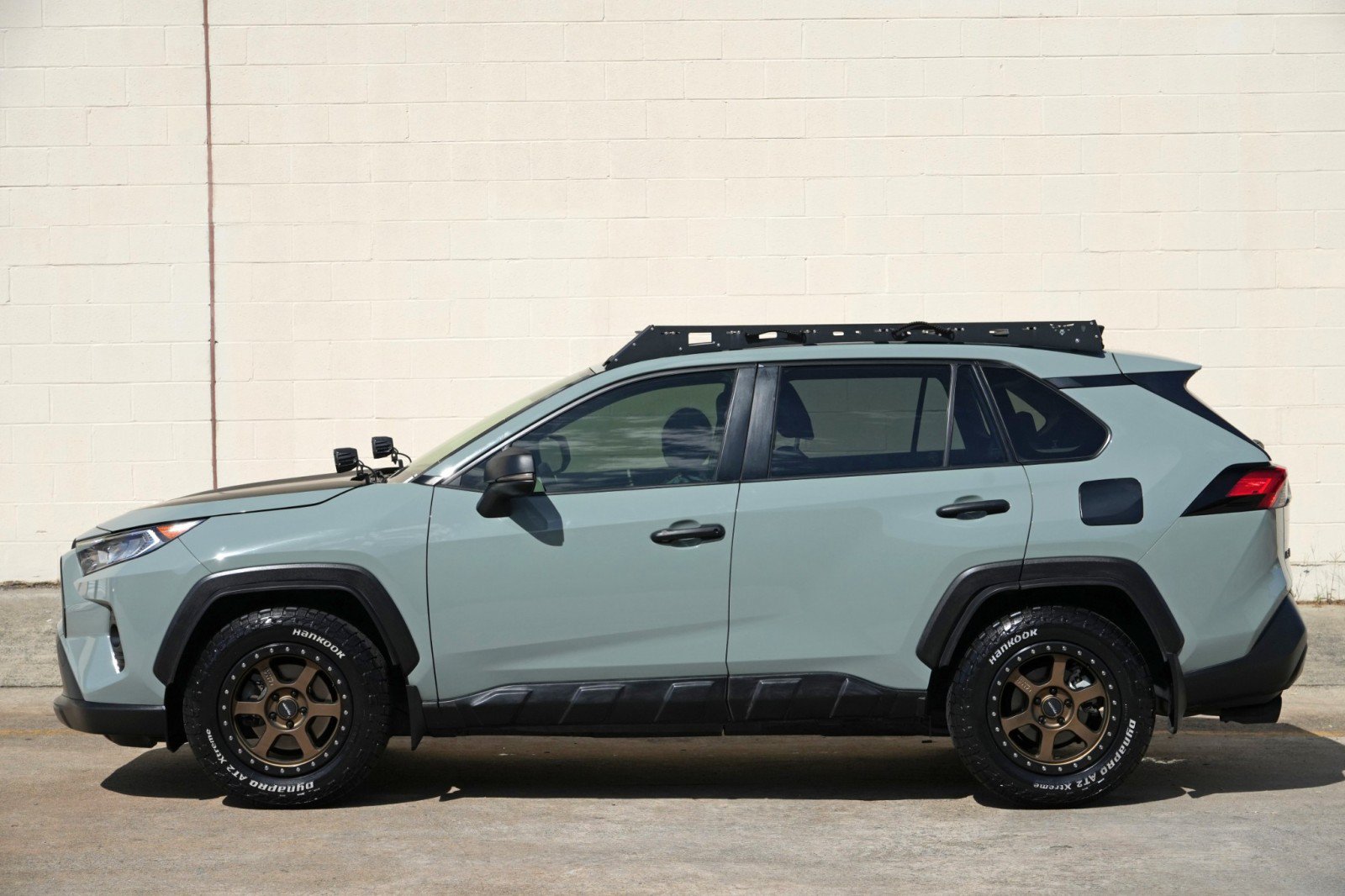 Used 2021 Toyota RAV4 XLE AWD/4WD image 43