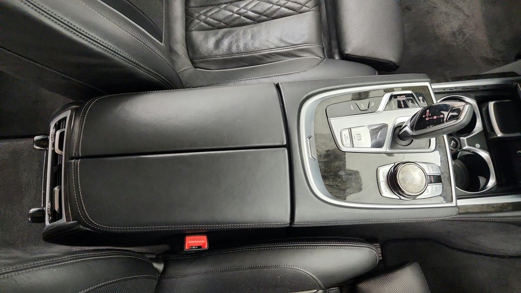 Used 2018 BMW 750i xDrive AWD/4WD image 49