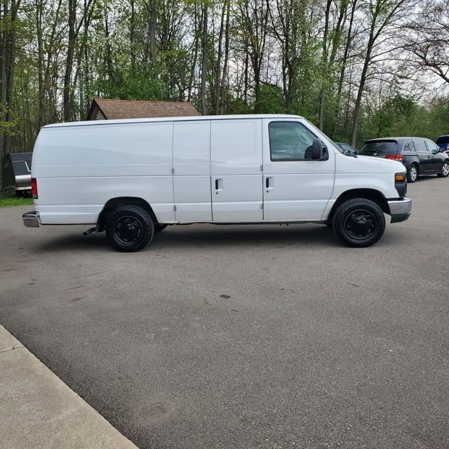 Used 2014 Ford E-150 and Econoline 150 Extended w/ Interior Upgrade Package image 7