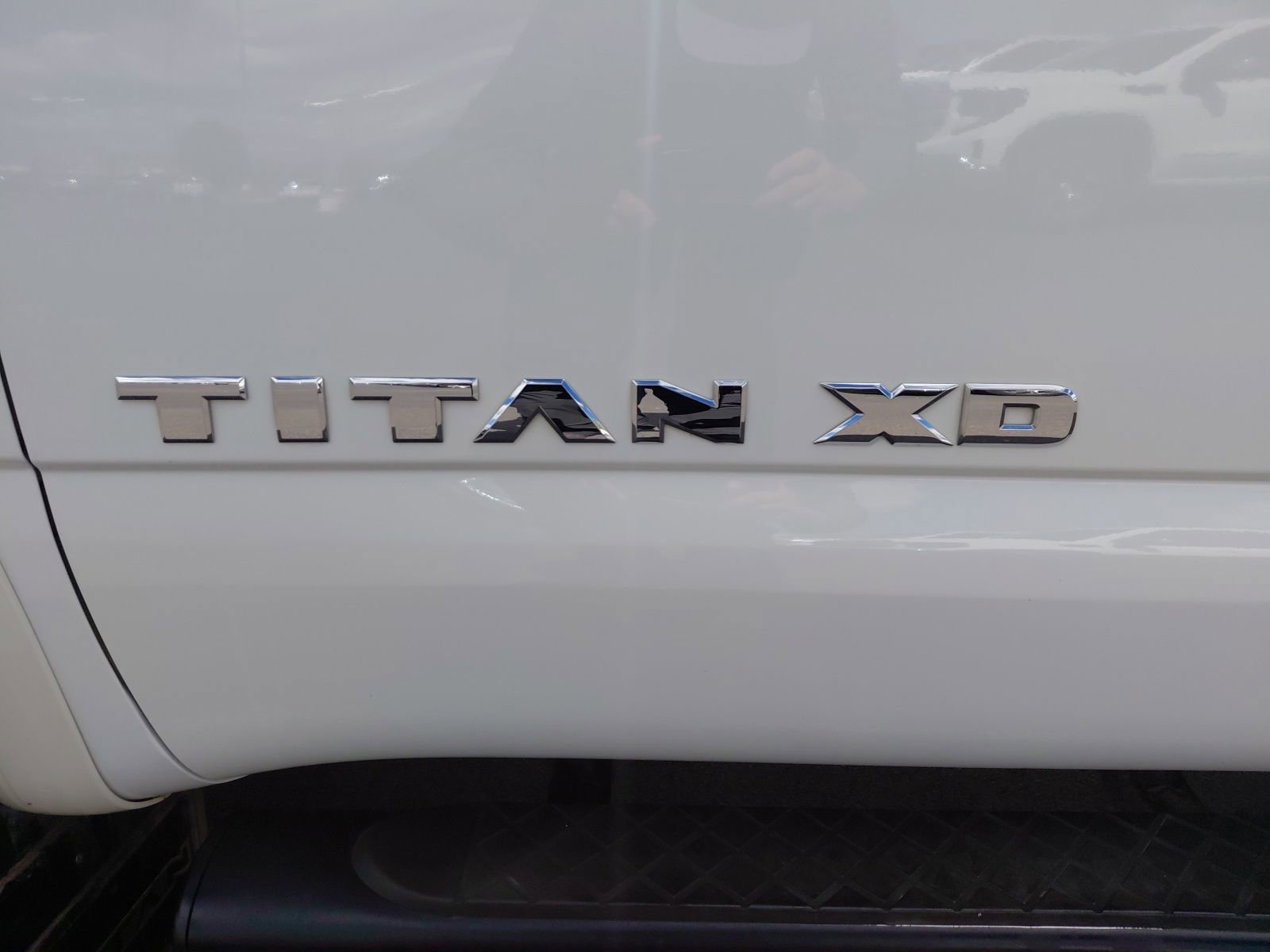 Used 2019 Nissan Titan PRO-4X image 15