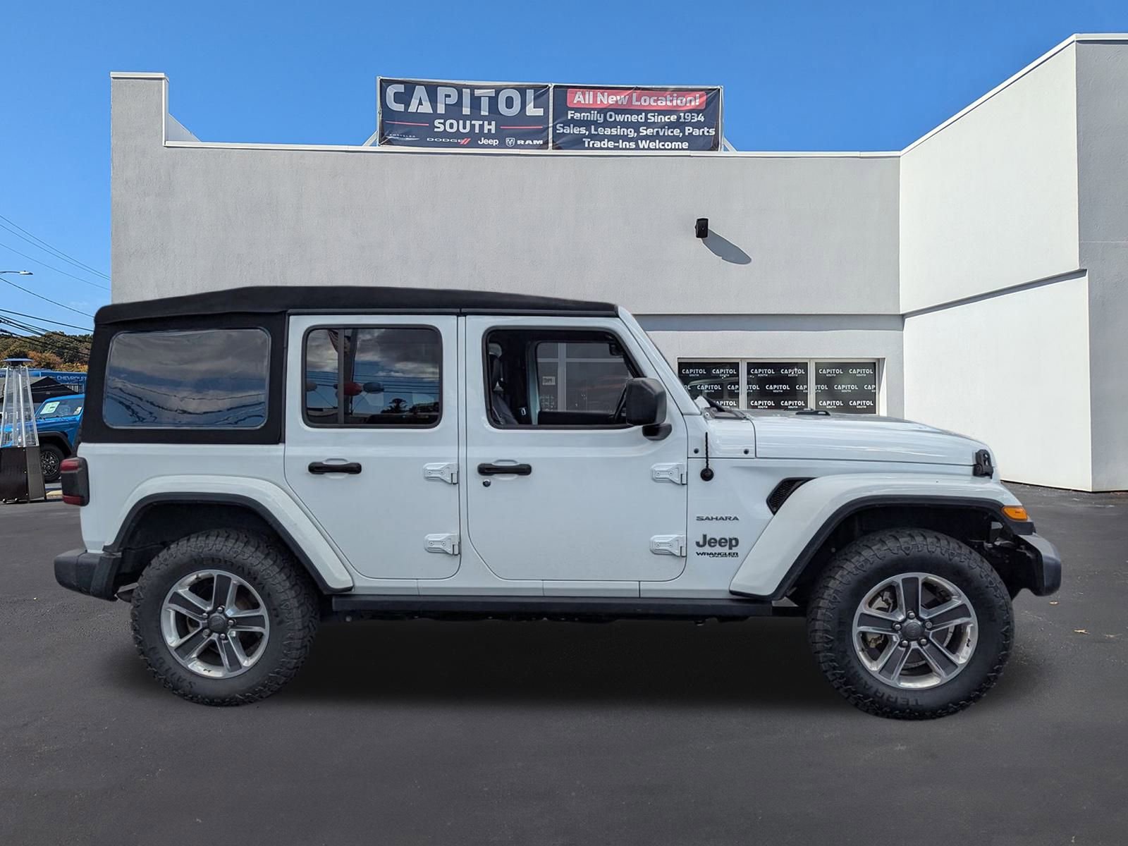 Used 2020 Jeep Wrangler Unlimited Sahara image 2