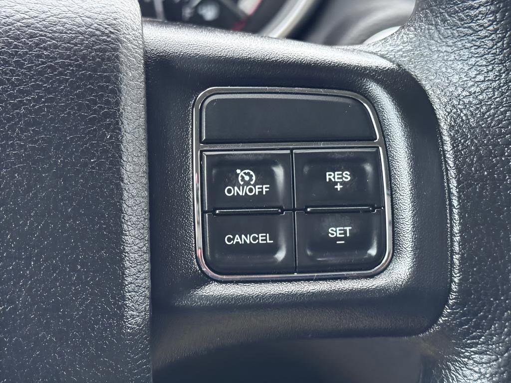 Used 2017 Dodge Journey SE image 9