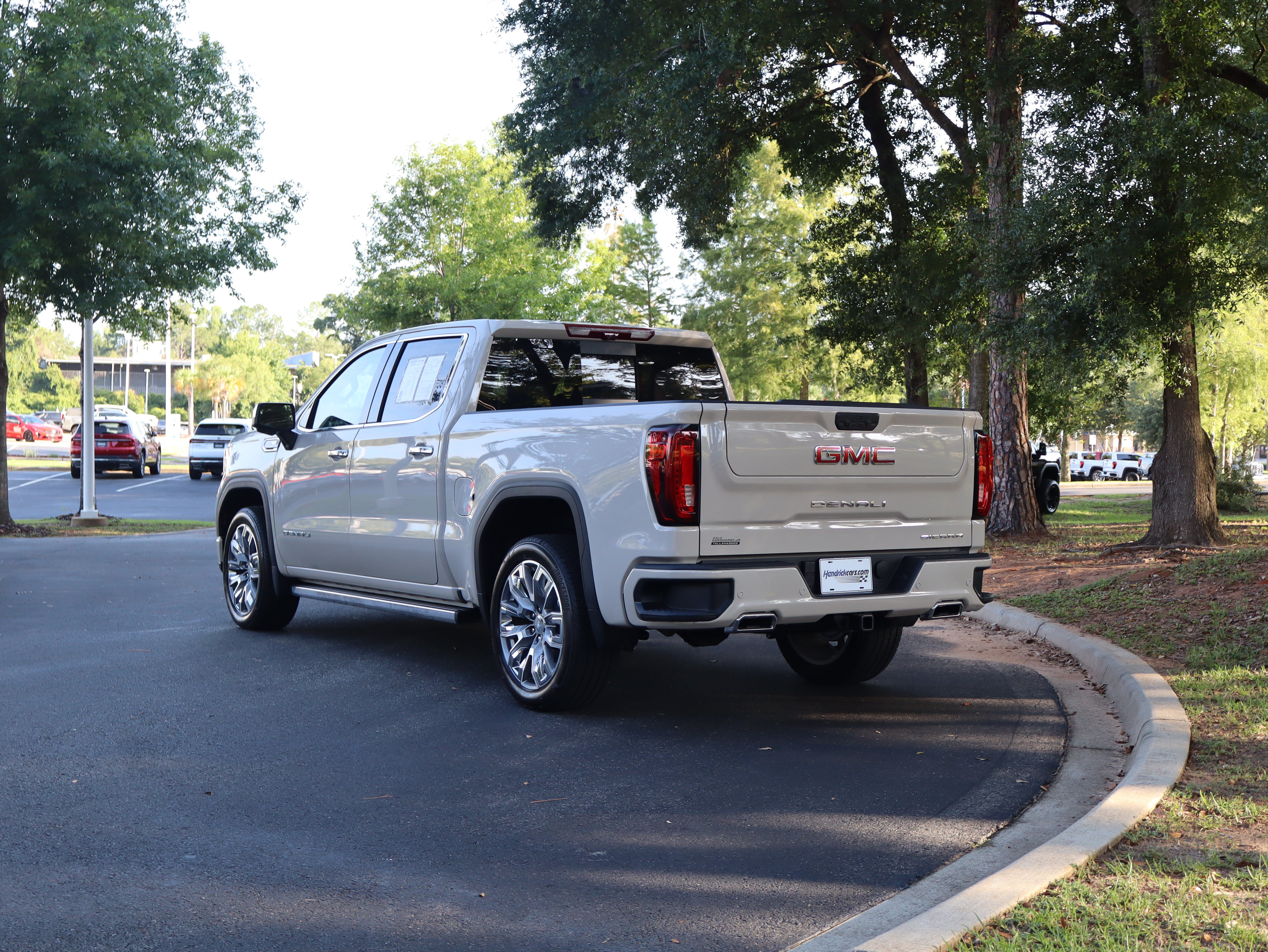Used 2026 GMC Sierra 1500 Denali w/ Denali Reserve Package AWD/4WD image 7