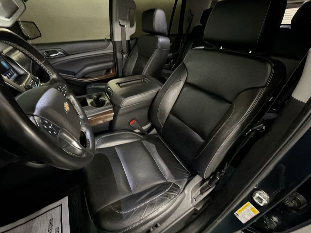 Used 2019 Chevrolet Tahoe LT w/ Off-Road Package AWD/4WD image 17