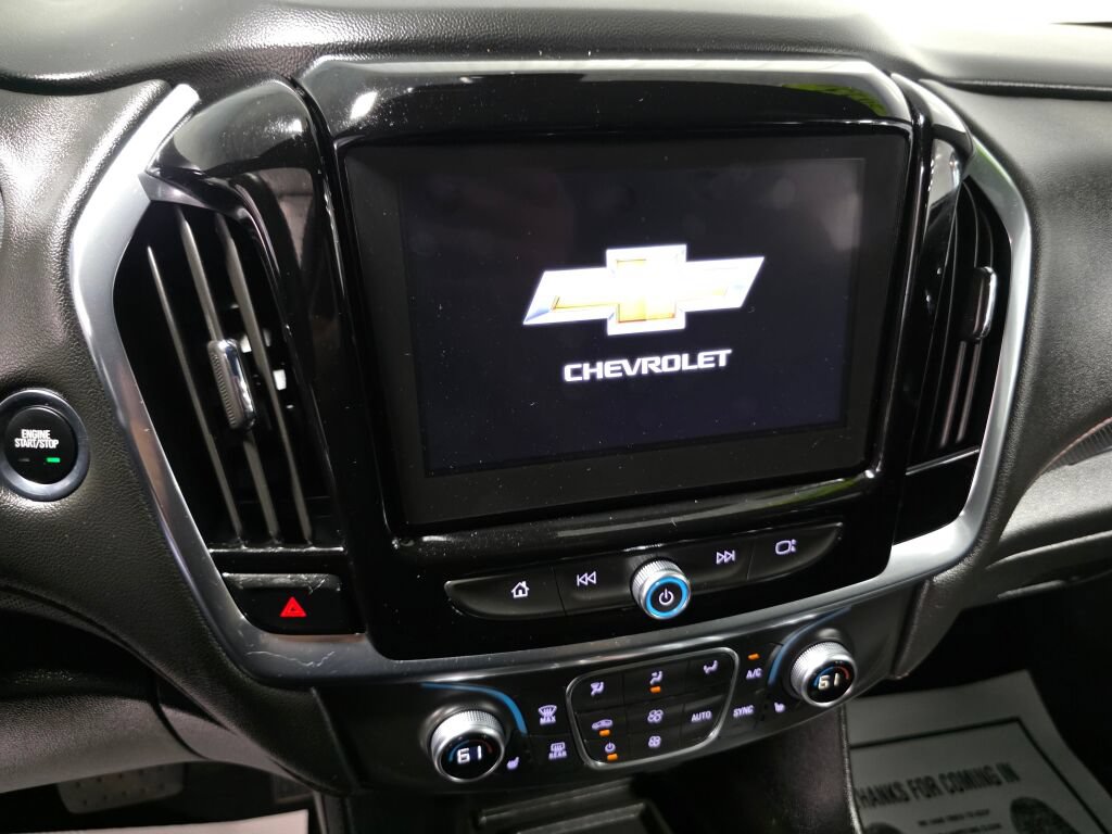 Used 2023 Chevrolet Traverse RS AWD/4WD image 13