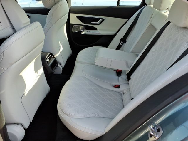 New 2026 Mercedes-Benz E 350 Sedan image 18