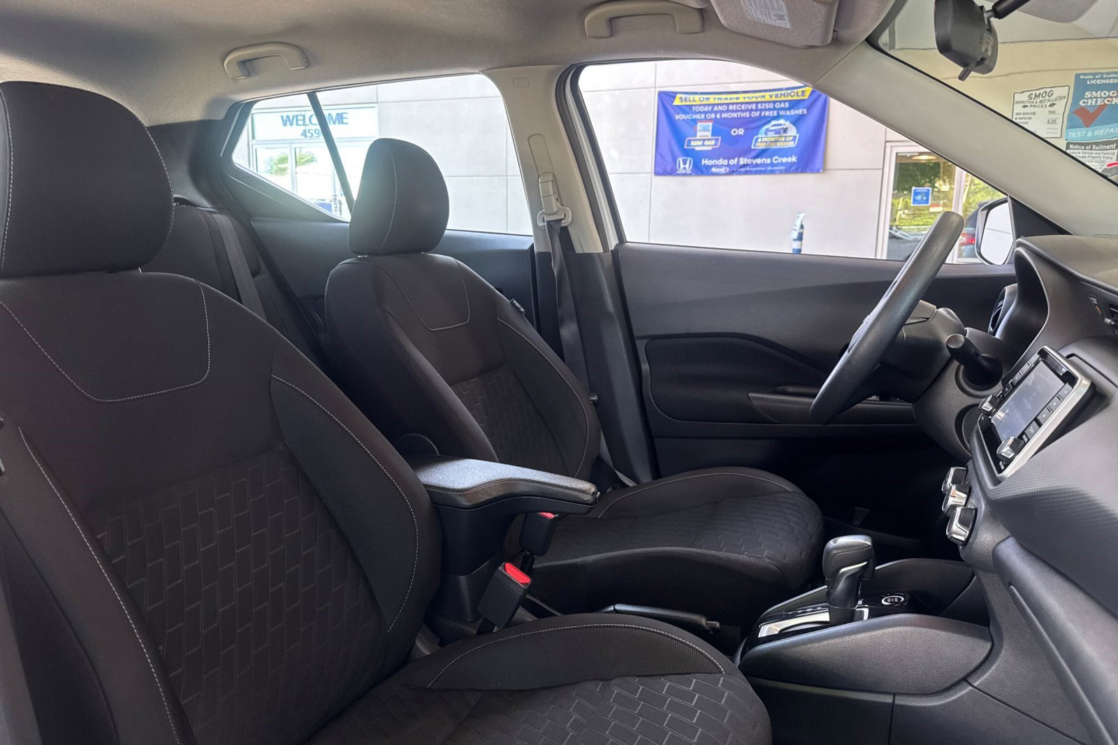 Used 2021 Nissan Kicks S FWD image 31