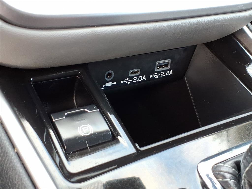 Used 2023 Subaru Outback Premium image 24