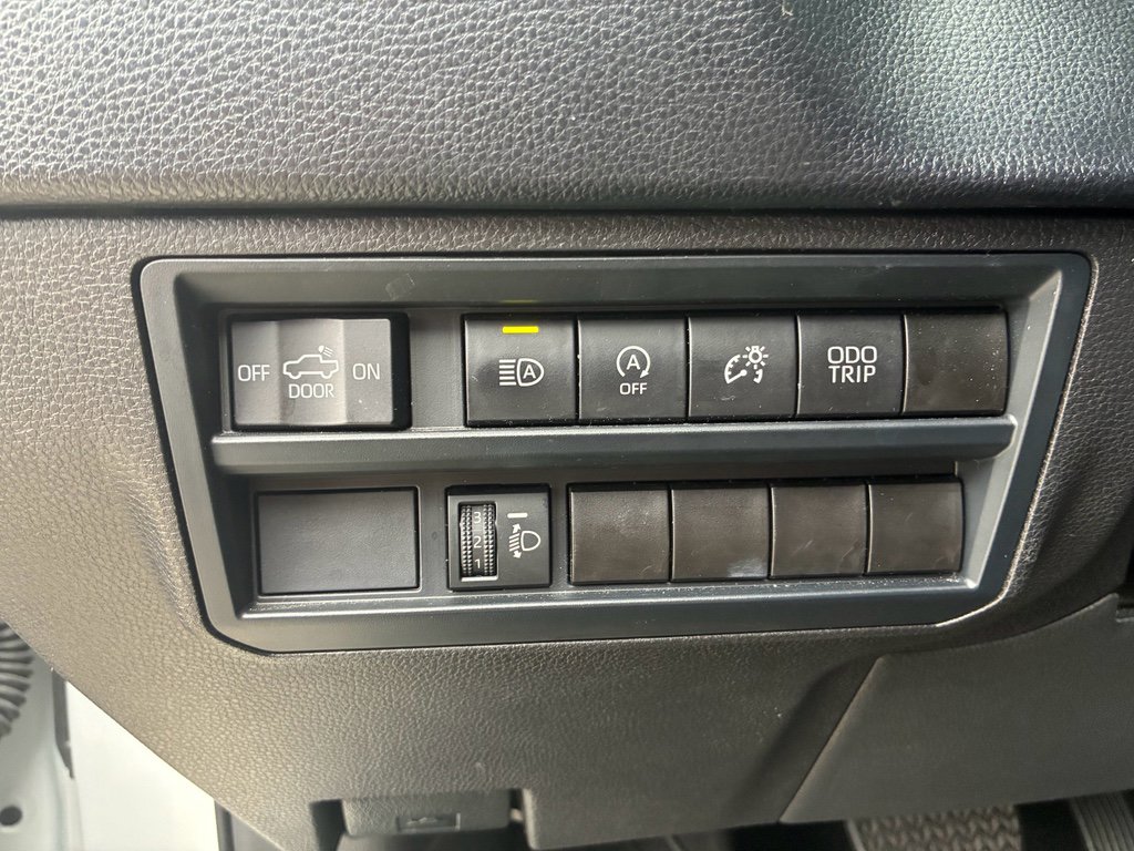 Used 2025 Toyota Tundra SR image 12