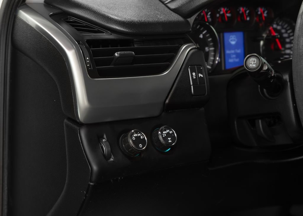 Used 2016 Chevrolet Tahoe 4WD image 21