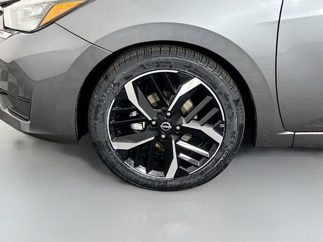 Used 2024 Nissan Versa SR image 26