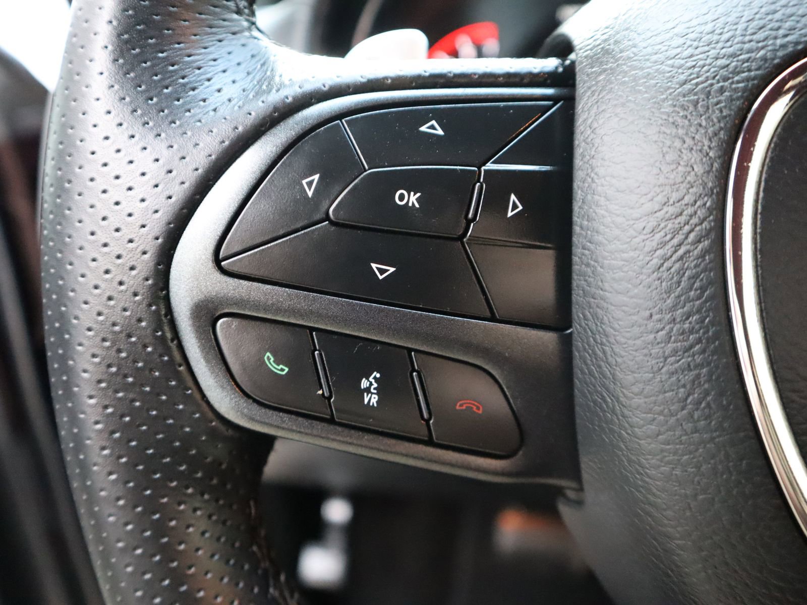 Used 2025 Dodge Durango GT image 39