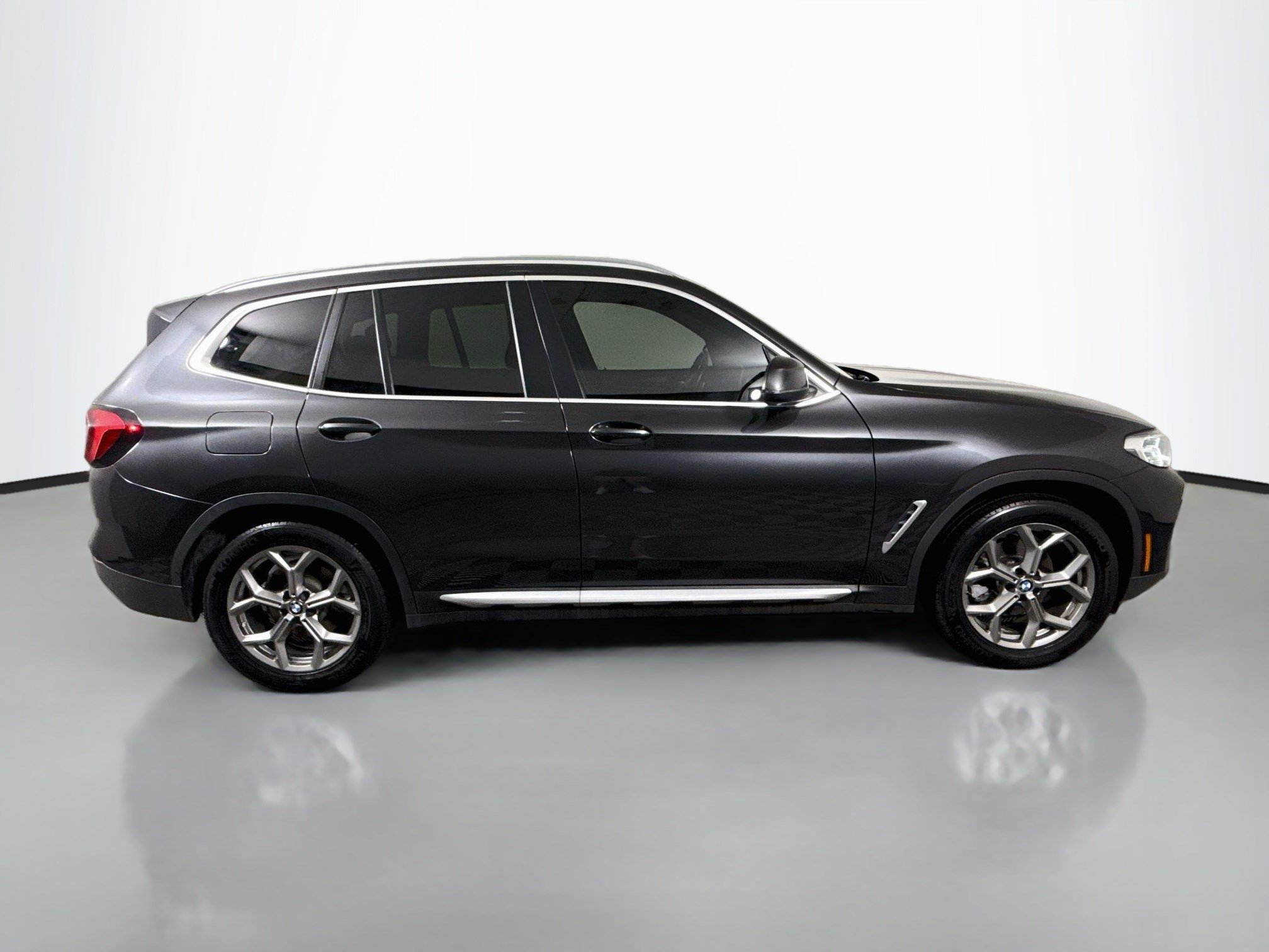 Used 2023 BMW X3 xDrive30i w/ Convenience Package AWD/4WD image 11