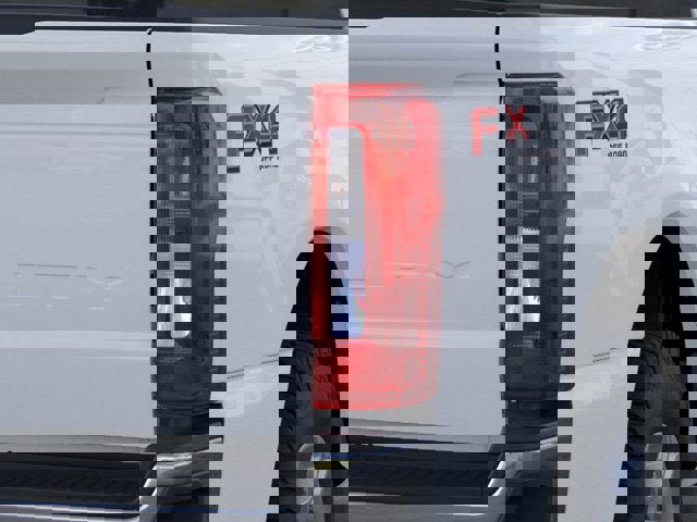 New 2026 Ford F250 XLT w/ FX4 Off-Road Package image 21