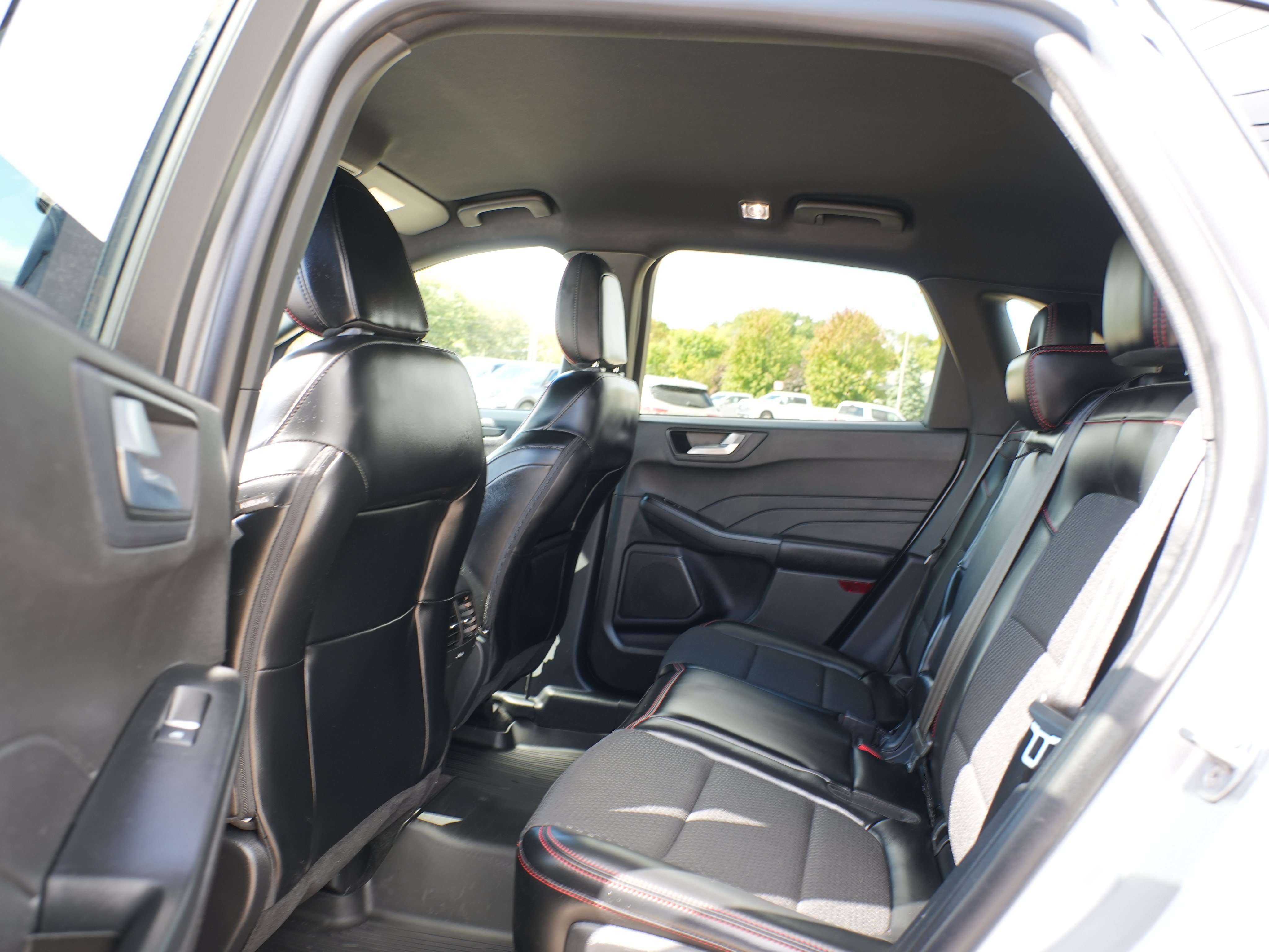 Used 2024 Ford Escape ST-Line w/ Tech Pack #1 AWD/4WD image 19