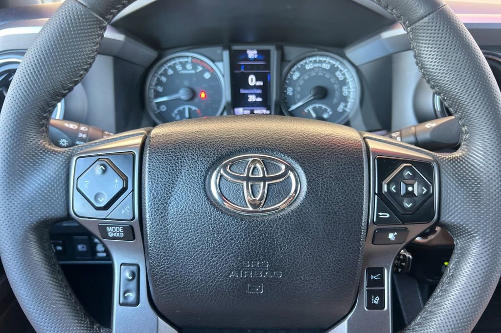 Used 2022 Toyota Tacoma TRD Sport w/ Technology Package AWD/4WD image 26