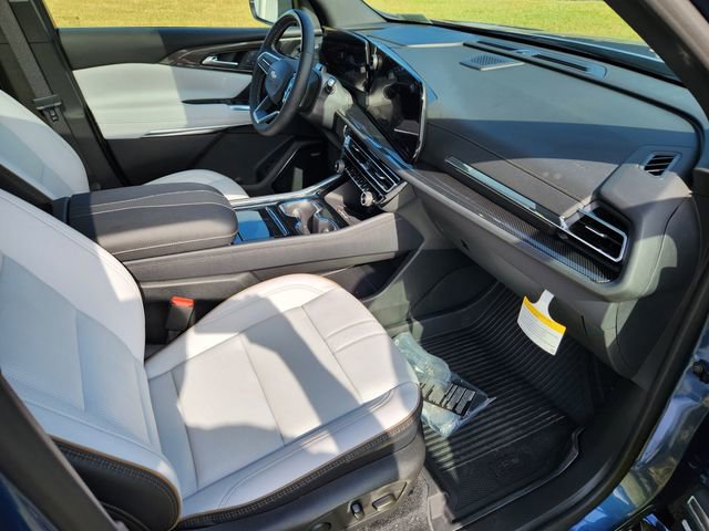 New 2026 Chevrolet Traverse High Country w/ LPO, Floor Liner Package image 8
