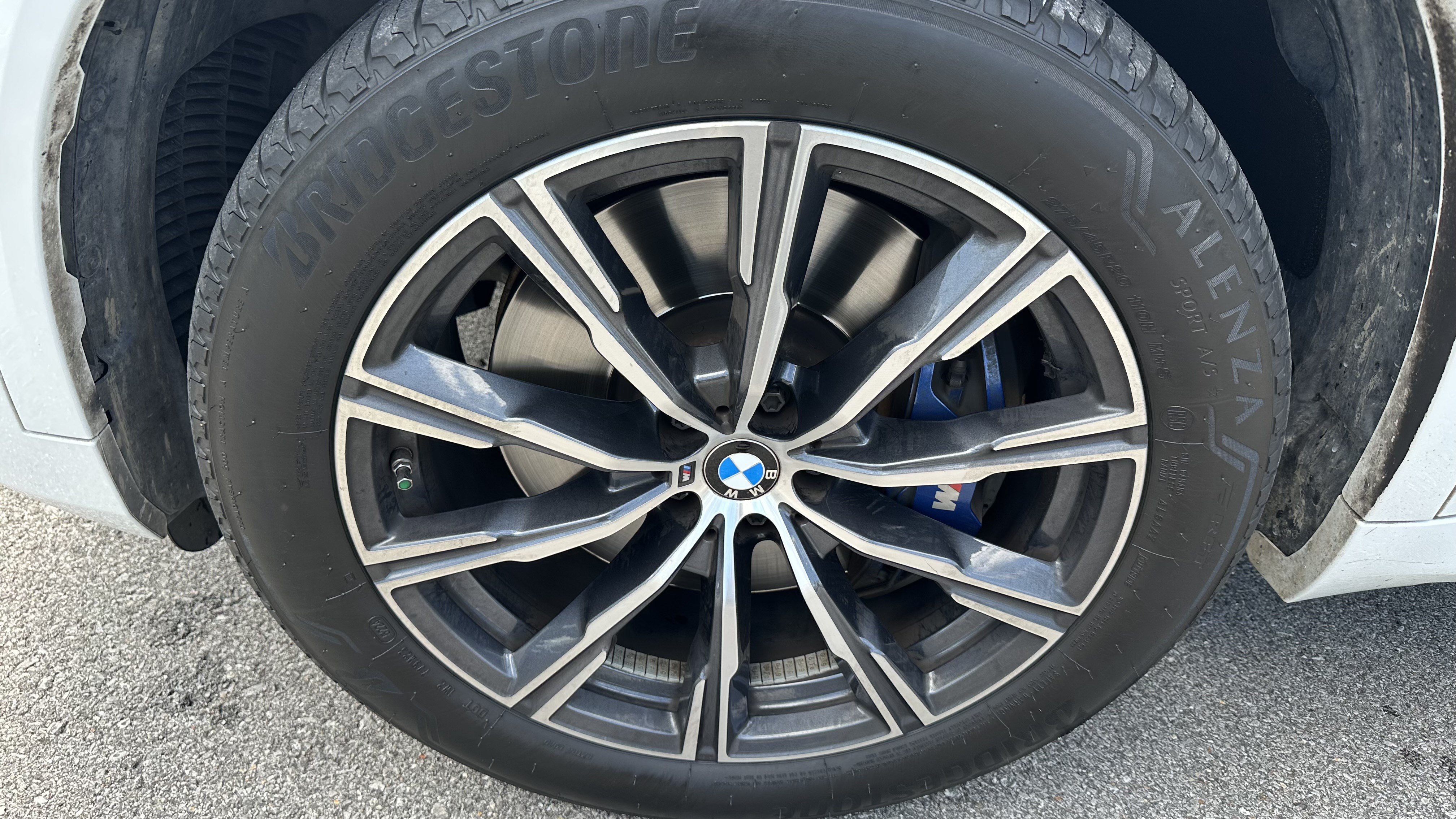 Used 2021 BMW X5 M50i w/ Premium Package AWD/4WD image 12