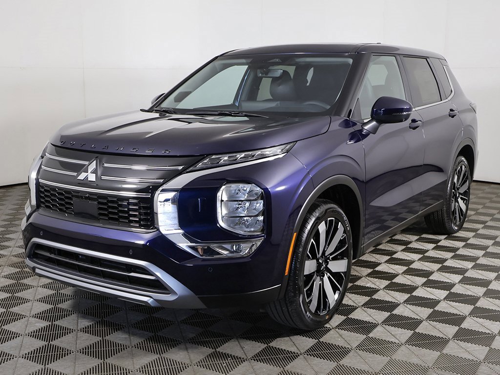 New 2025 Mitsubishi Outlander SE image 11