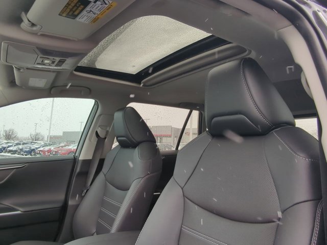 Used 2025 Toyota RAV4 Limited image 10