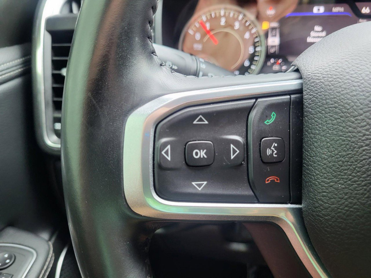 Used 2022 RAM 1500 Laramie AWD/4WD image 25