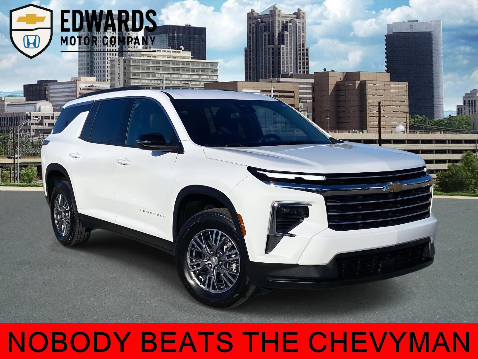 Certified 2025 Chevrolet Traverse LT image 1