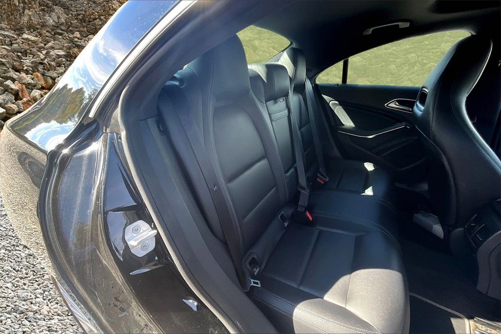 Used 2018 Mercedes-Benz CLA 250 image 24