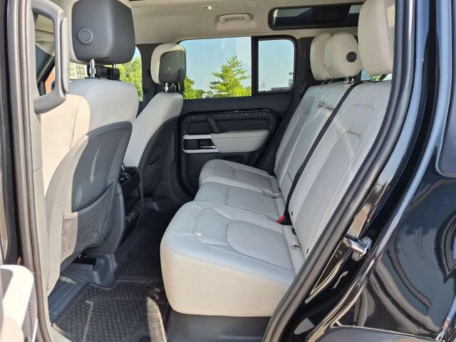 Used 2023 Land Rover Defender 110 S AWD/4WD image 10