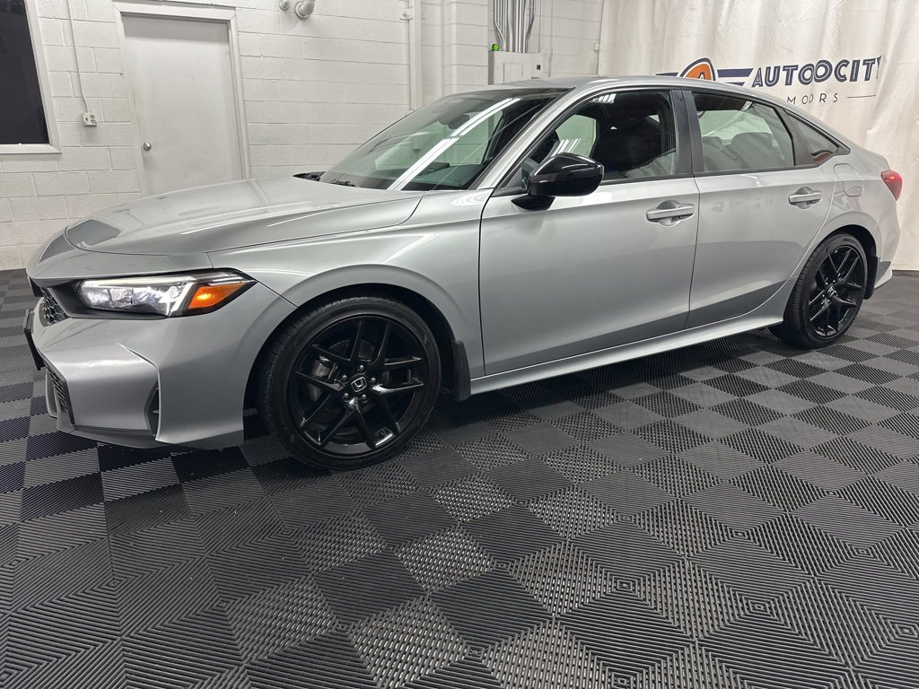 Used 2025 Honda Civic Sport image 5