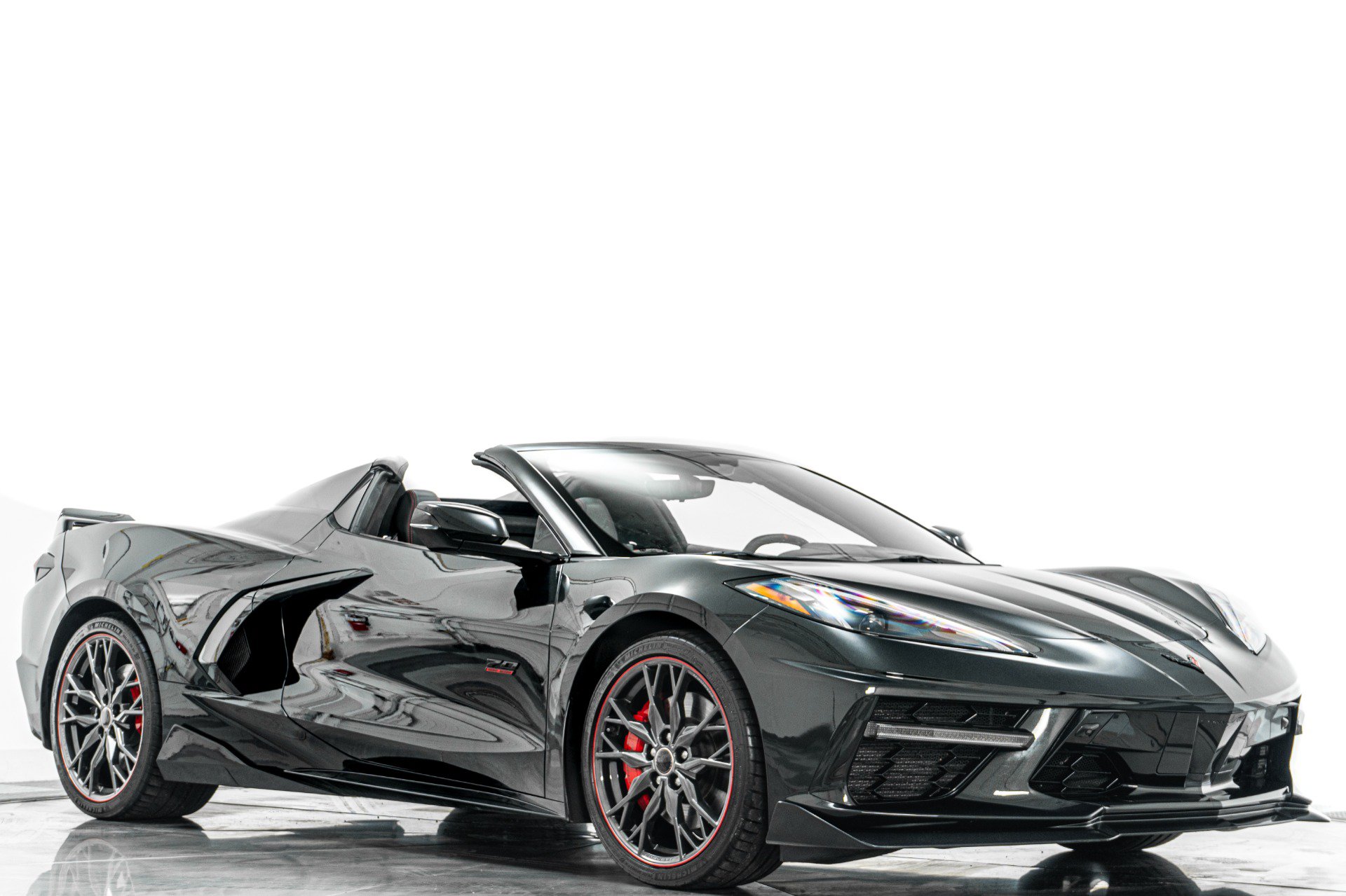 Used 2023 Chevrolet Corvette Stingray Premium Conv w/ Z51 Performance Package RWD image 33