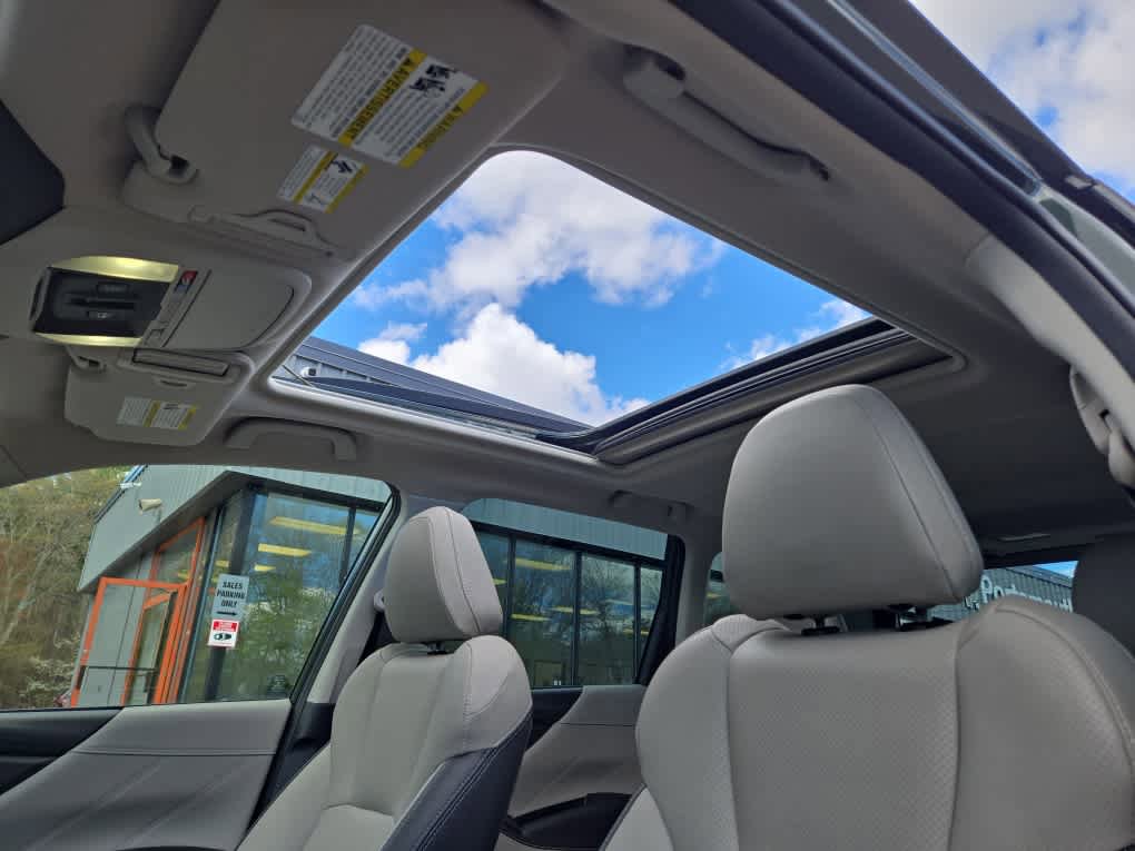 Used 2023 Subaru Forester Limited AWD/4WD image 32