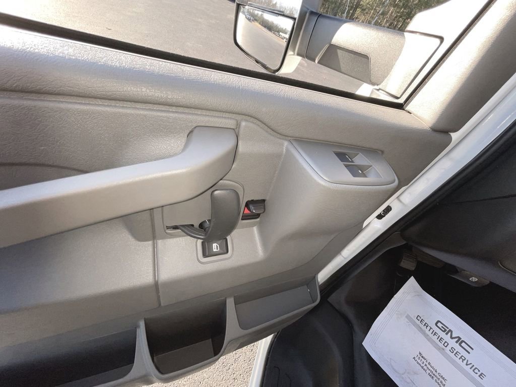 New 2025 GMC Savana 3500 w/ Power Convenience Package image 21
