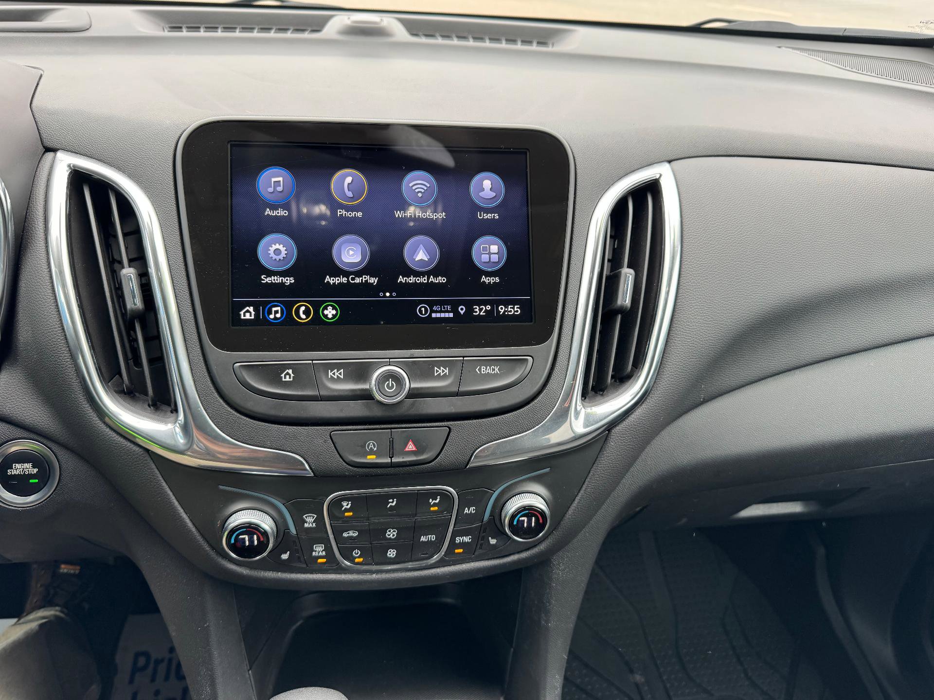 Used 2024 Chevrolet Equinox LT AWD/4WD image 29