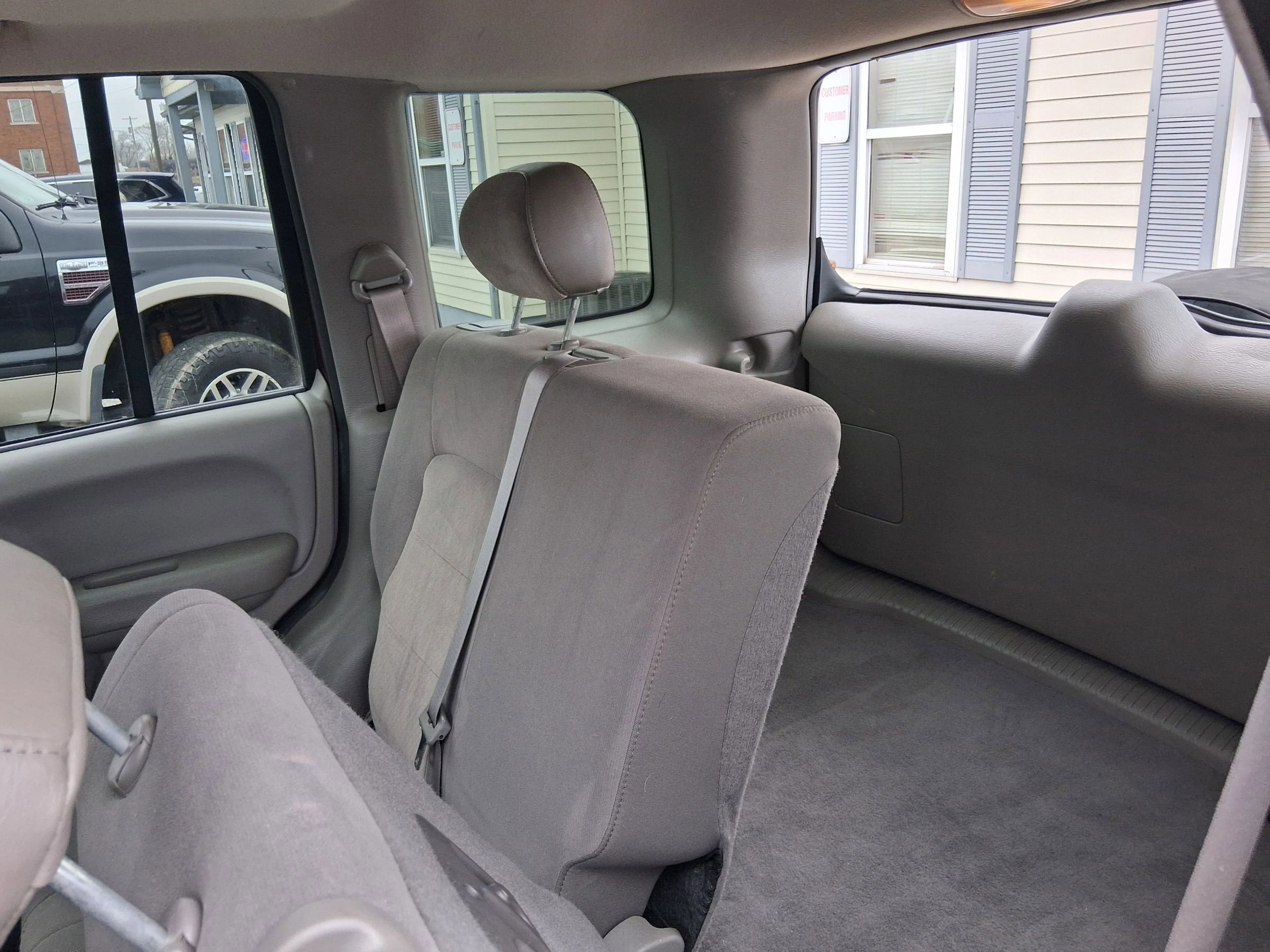 Used 2003 Jeep Liberty Limited AWD/4WD image 17