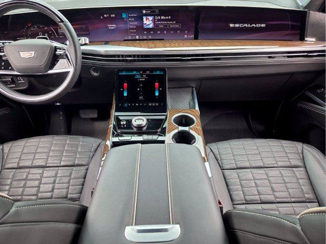 Certified 2025 Cadillac Escalade Sport Platinum w/ LPO, ONYX Package AWD/4WD image 19