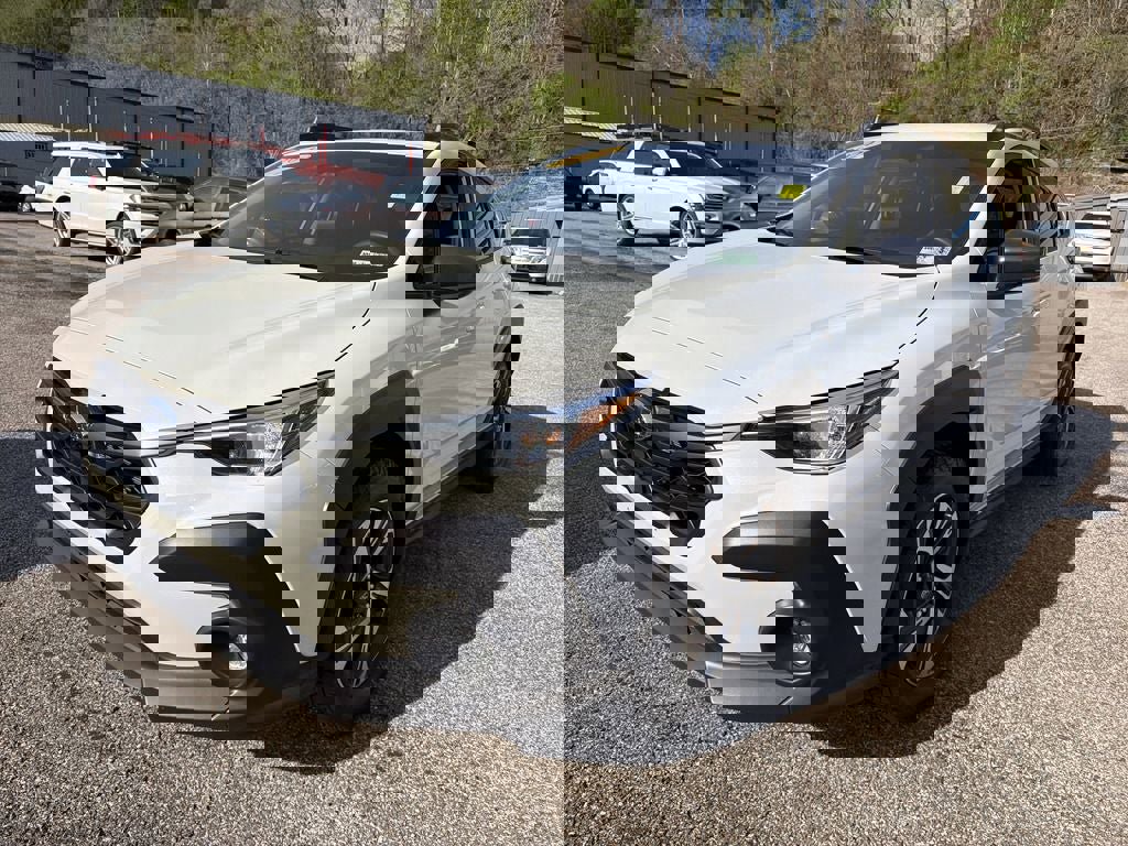 Used 2024 Subaru Crosstrek 2.0i Premium image 11