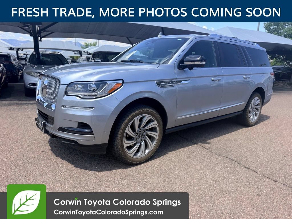 Used 2024 Lincoln Navigator L Reserve AWD/4WD image 5