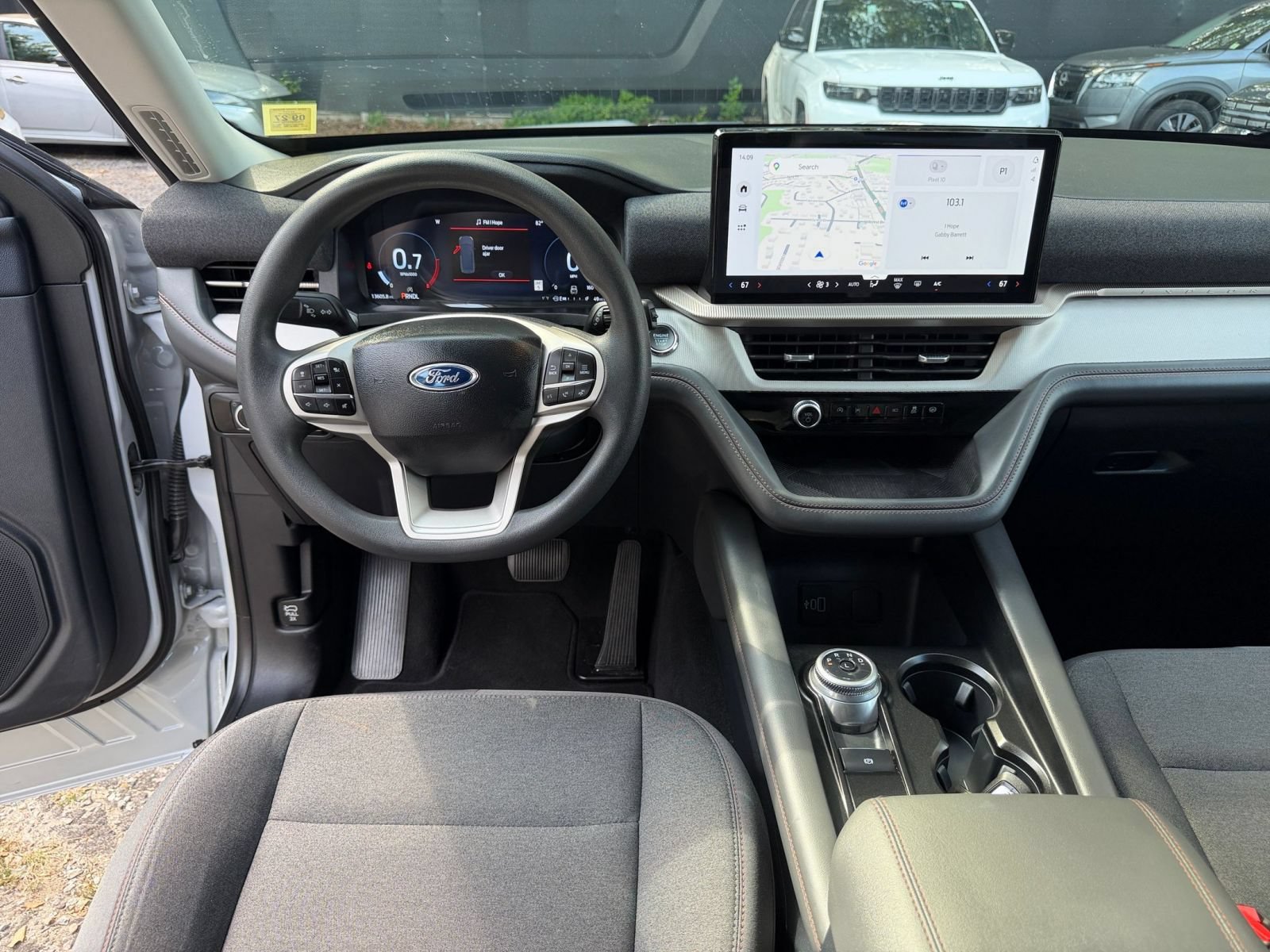 Used 2026 Ford Explorer Active AWD/4WD image 34