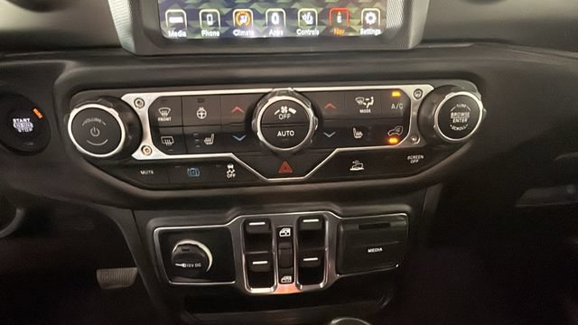 Used 2023 Jeep Wrangler Unlimited w/ Cold Weather Group AWD/4WD image 22