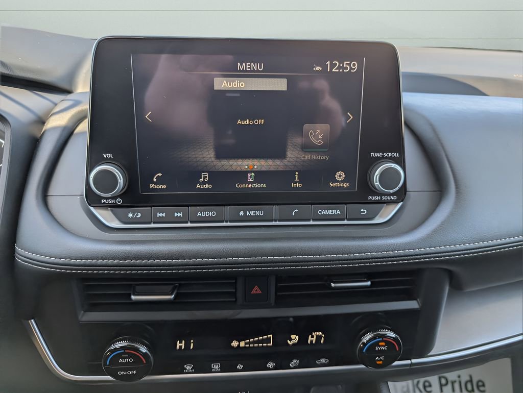 Used 2025 Nissan Rogue SV AWD/4WD image 10