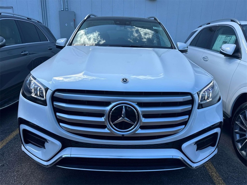 New 2026 Mercedes-Benz GLS 450 4MATIC image 2